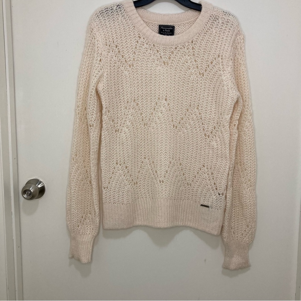Abercrombie & Fitch Cream Colored Loose Knit, Sweater, Wool and Alpaca Blend